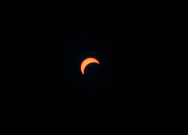 20060329f_1207pm_EclipseSequence4